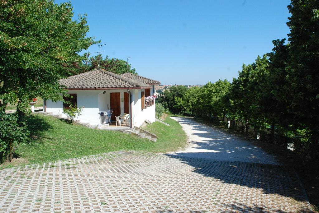 Camping Village Mar y Sierra San Costanzo Exteriör bild