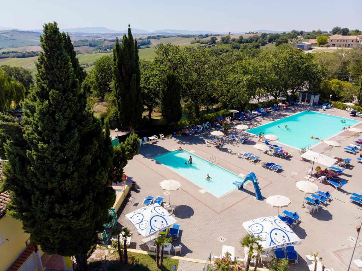 Camping Village Mar y Sierra San Costanzo Exteriör bild